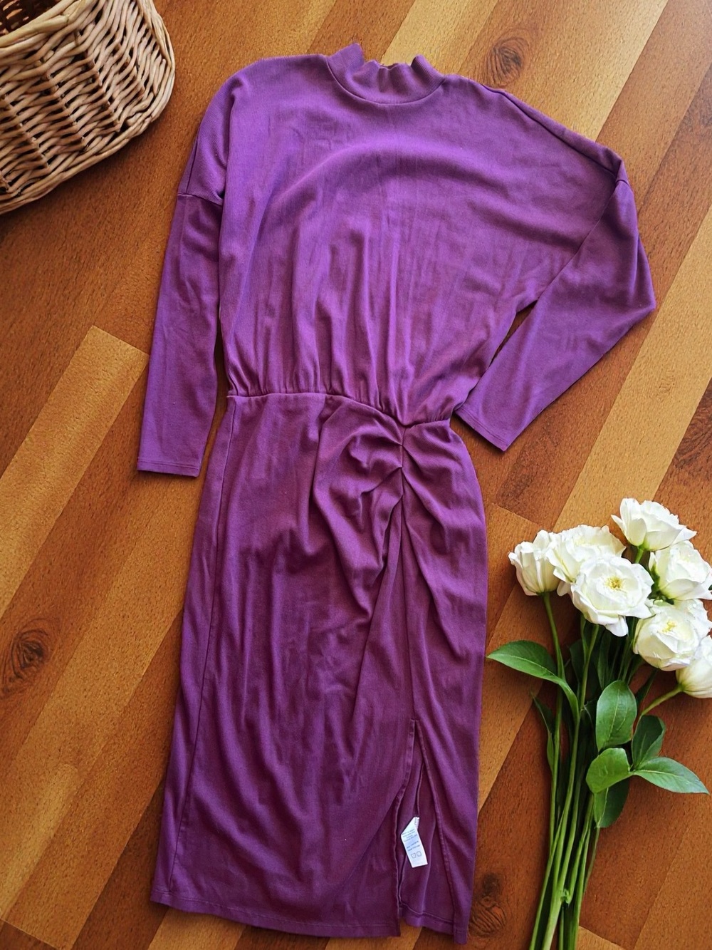 Michael Stars Lila Midi dress in the color mulberry Size Medium